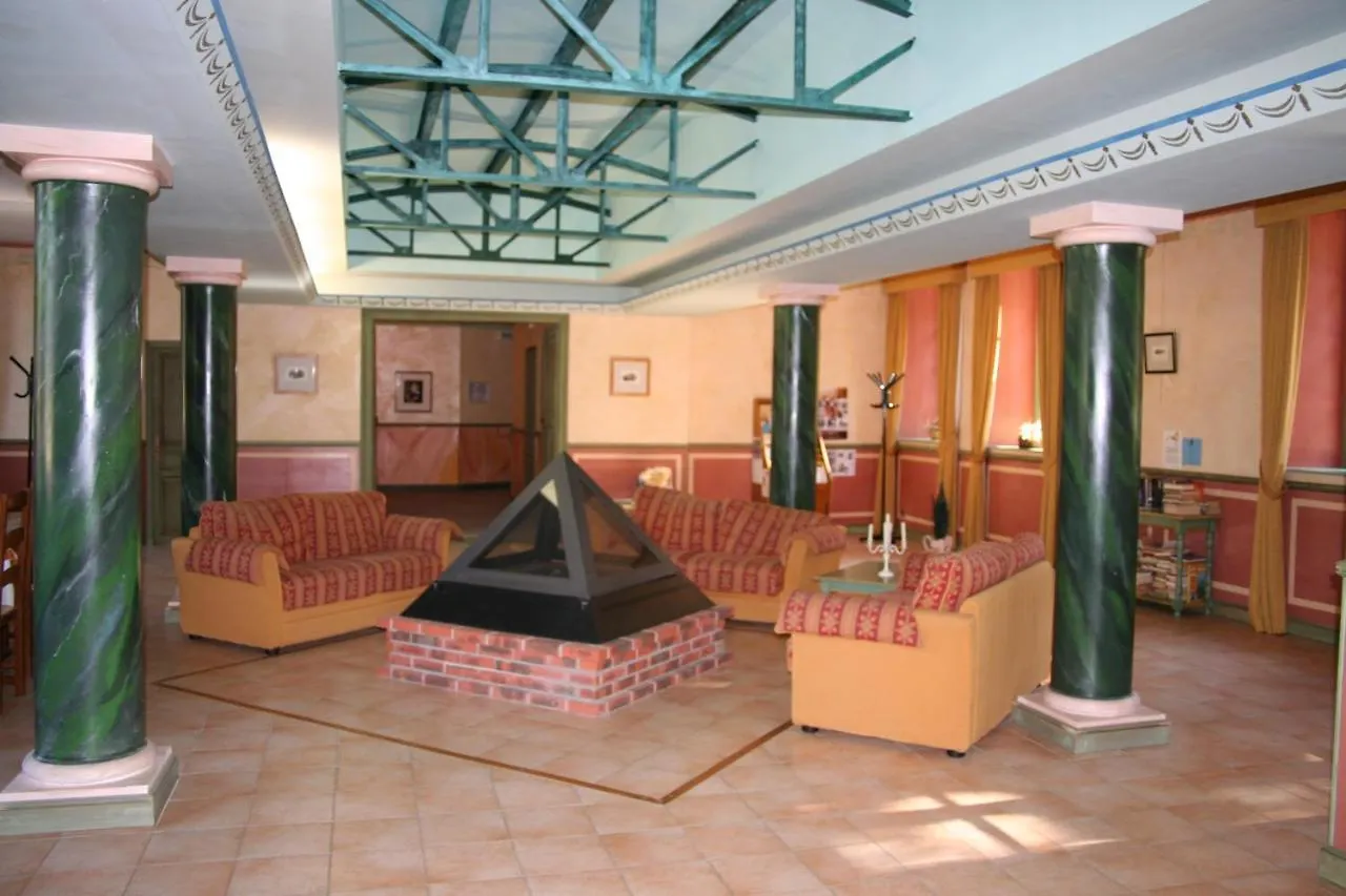 Appartement Chateau Des Gipieres France