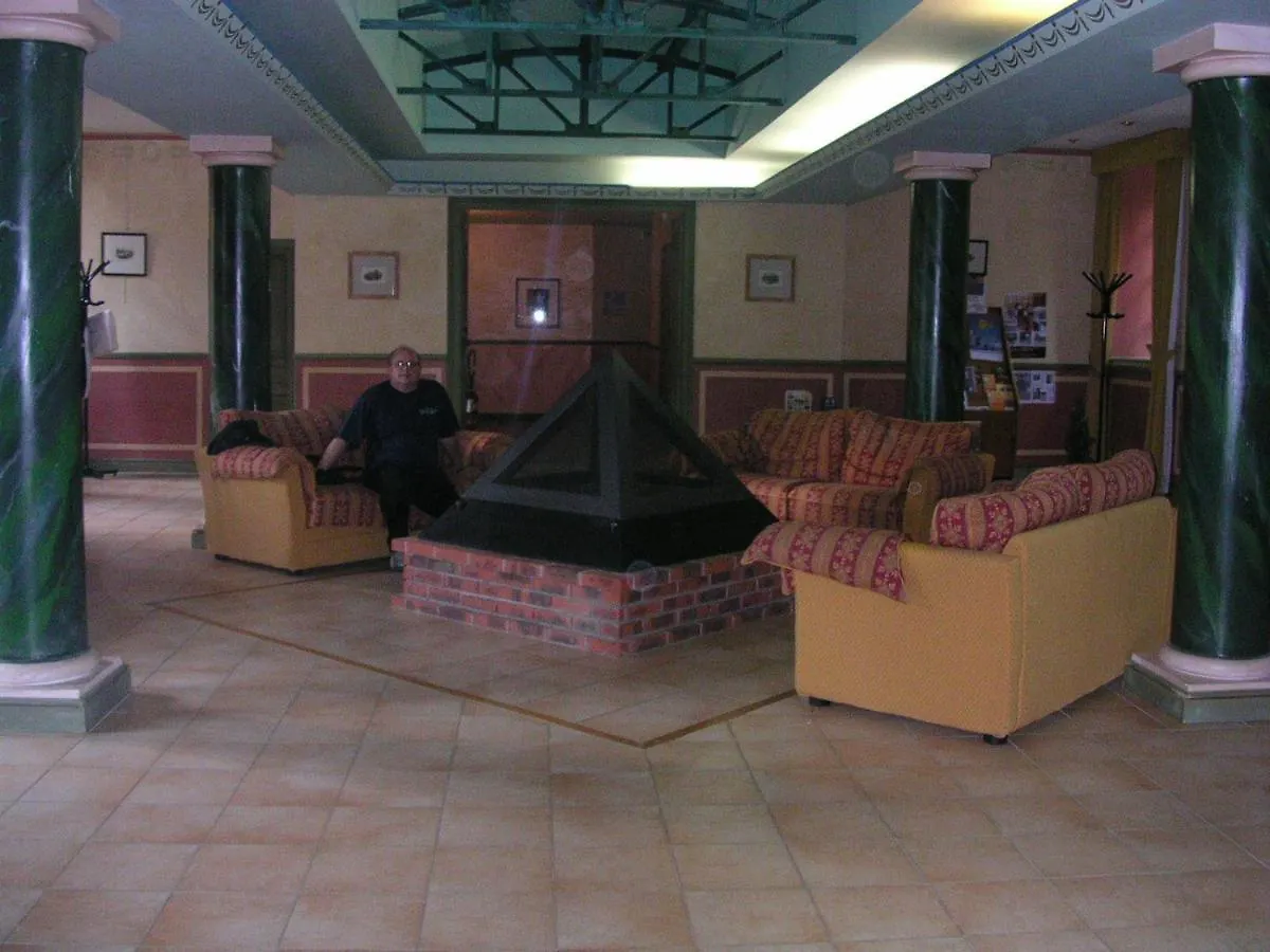 Apartment Appartement Chateau Des Gipieres