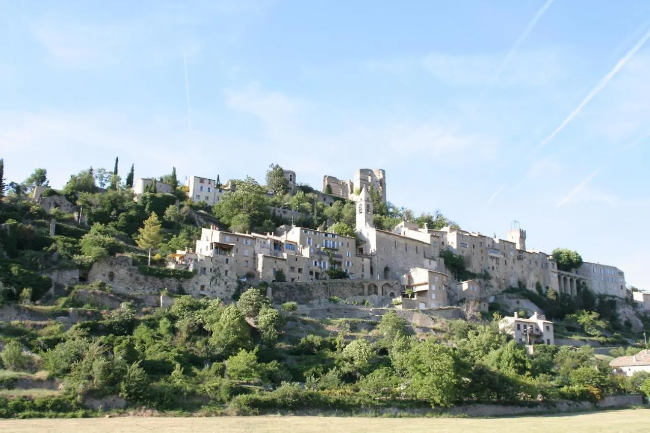 Apartment Appartement Chateau Des Gipieres France
